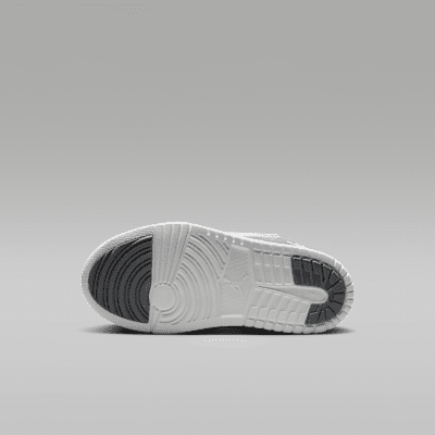 NIKE公式】スカイ ジョーダン 1 リトルキッズシューズ.オンライン